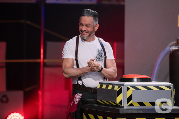 Судья шоу "МастерШеф" приготовил блюдо за 1 секунду