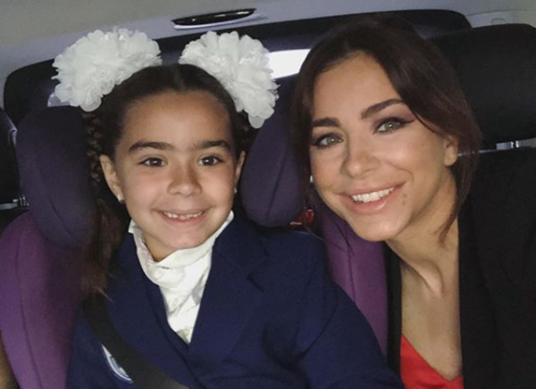 Ани Лорак платит за обучение дочери в российской школе около $30 тыс.