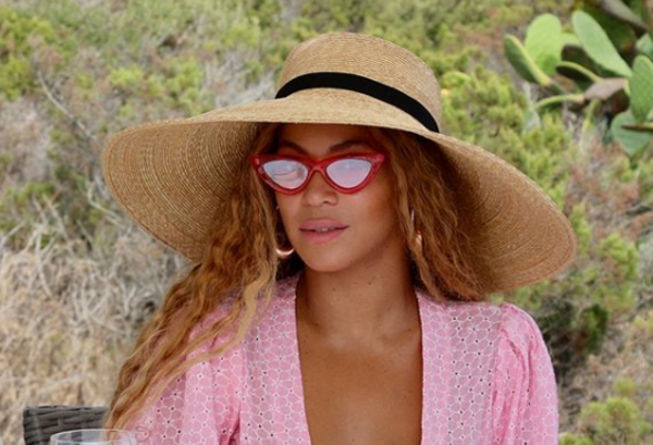 Бейонсе угрожают расправой