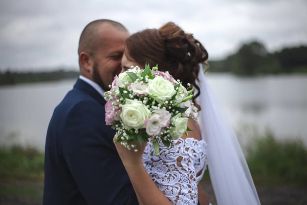 "Наречена для тата": пара из реалити поженилась