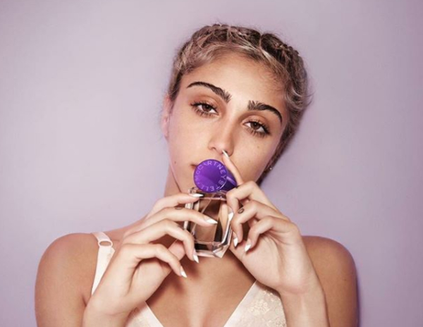 Дочь Мадонны вышла на подиум полуобнаженной: шокирующее фото