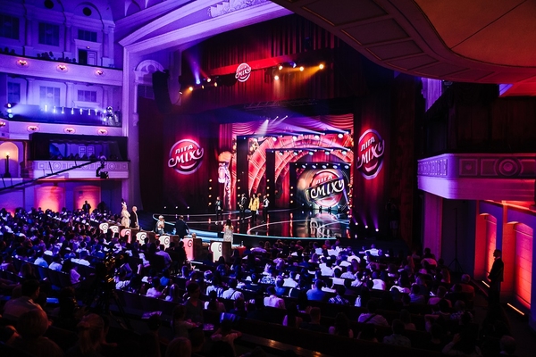 Премьера "Лиги смеха": Оля Полякова станет британской королевой