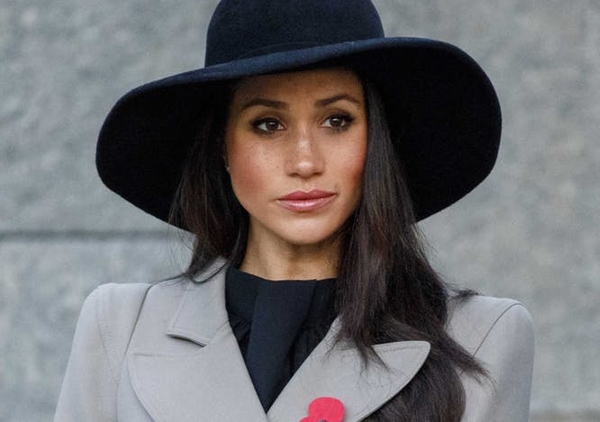 Неожиданные подробности: Елизавета II заставила Меган Маркл пройти тест на фертильность