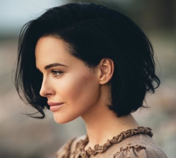 Даша Астафьева показала редкие фото с женихом