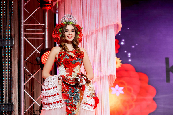 Наша гордость: украинка победила на международном конкурсе красоты