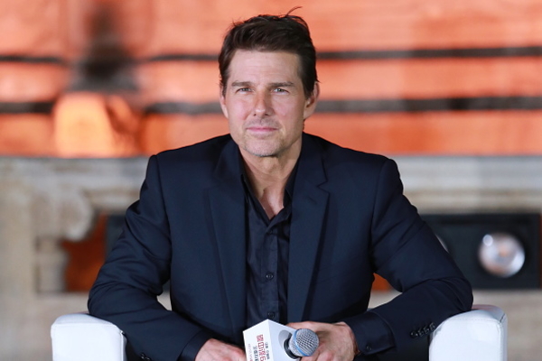 Том Круз отказался общаться с единственной дочерью