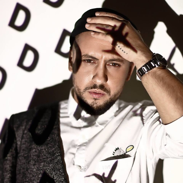 "Зашивает душу": MONATIK презентовал долгожданную песню