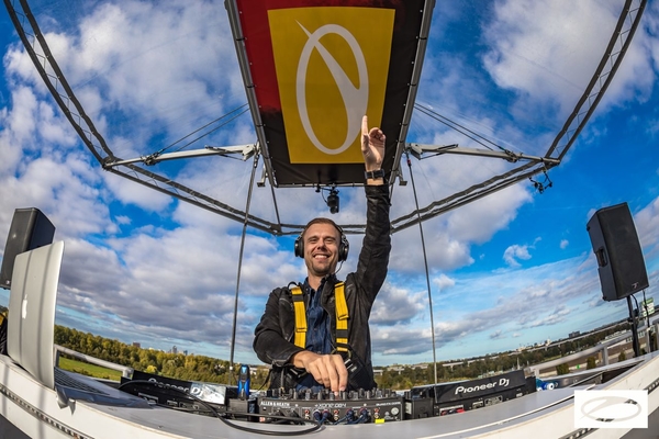 В Киеве состоится шоу легендарного Armin Van Buuren