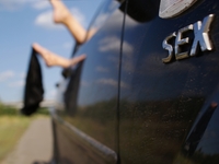 Секс в машине: особенности экстремального секса