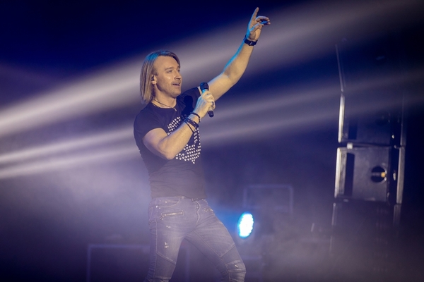 На ТВ покажут сольный концерт Олега Винника: где смотреть