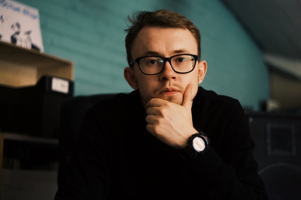 Украинский рэпер Freel выпустил трогательную песню о "киборгах"