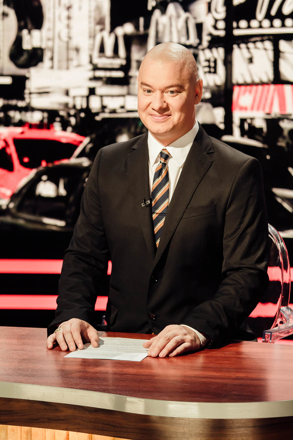 Участник "Квартала 95" впервые за 6 лет покатался в метро