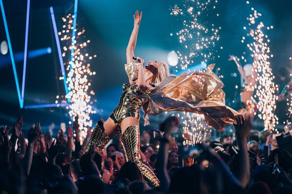 По ТВ покажут грандиозное шоу Оли Поляковой: когда и где смотреть