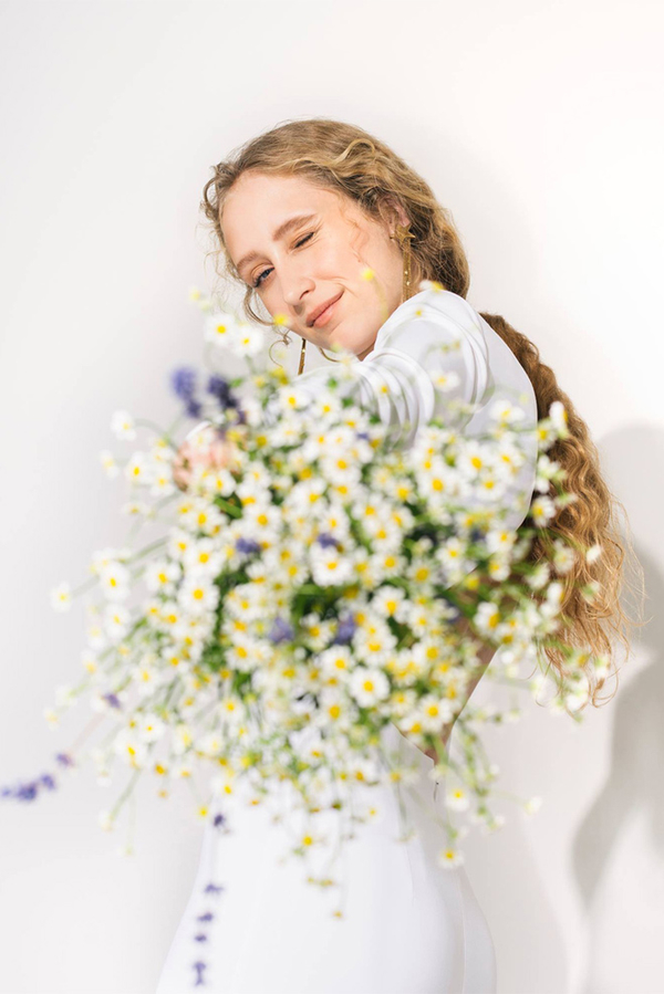 Бренд Стеллы Маккартни выпустил первую свадебную коллекцию: фото