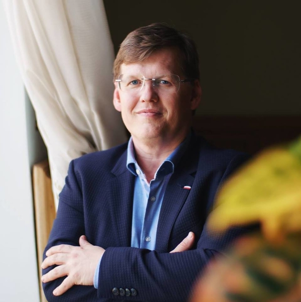 Украинская ведущая выходит замуж за вице-премьера Розенко