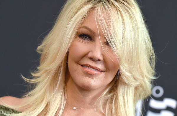 Звезда "Района Мелроуз" попала в психбольницу