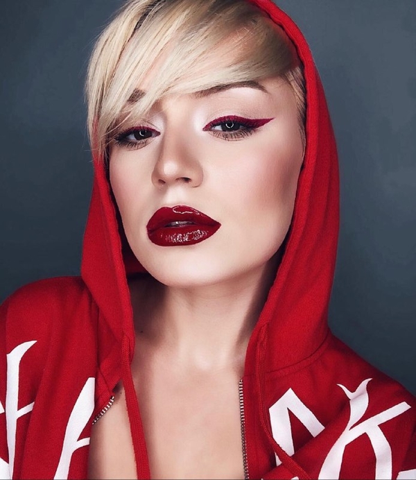 Глянец на губах: тренд зимы-2019