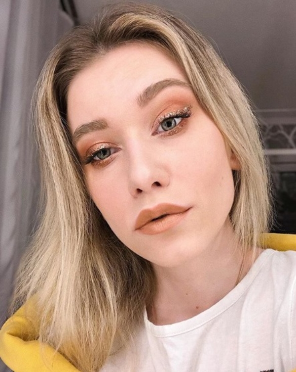 Глиттер в макияже: тренд 2019 года