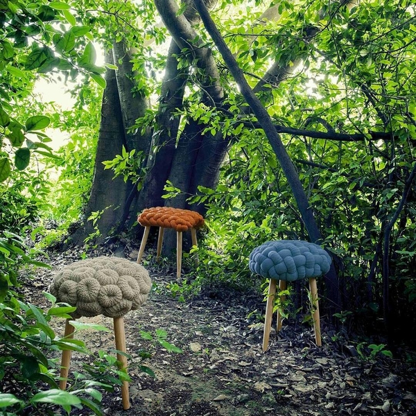 Теплая "одежда" для мебели: ТОП-5 необычных дизайнерских решений