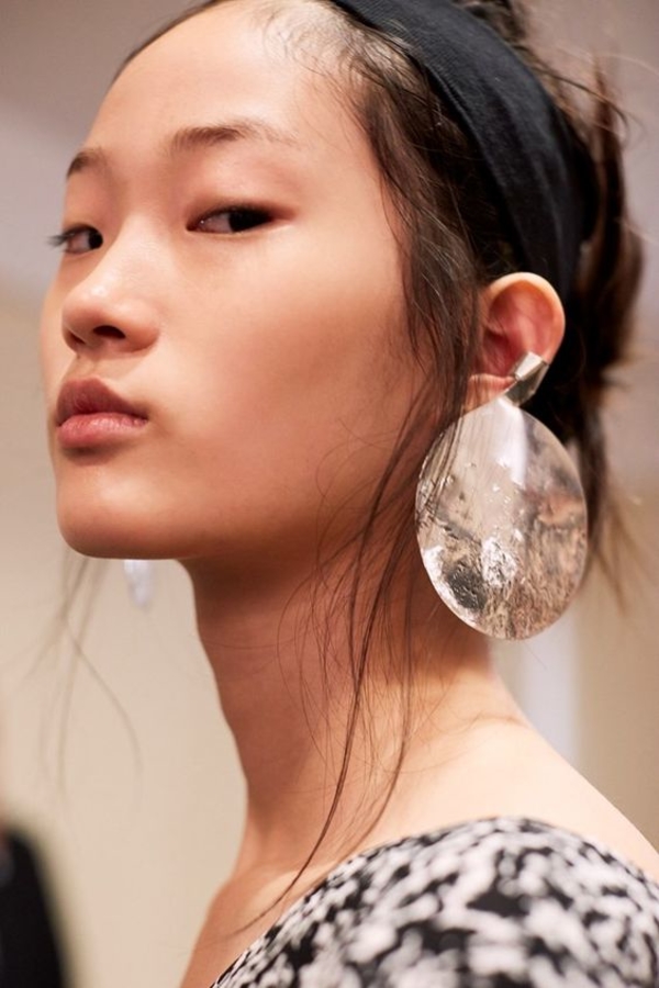 Новый тренд в аксессуарах: Массивные серьги