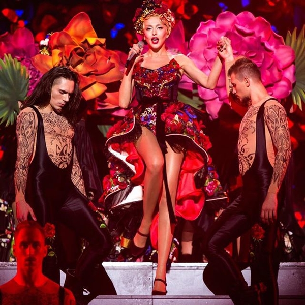 Популярная украинская певица показала, как выглядела в 16