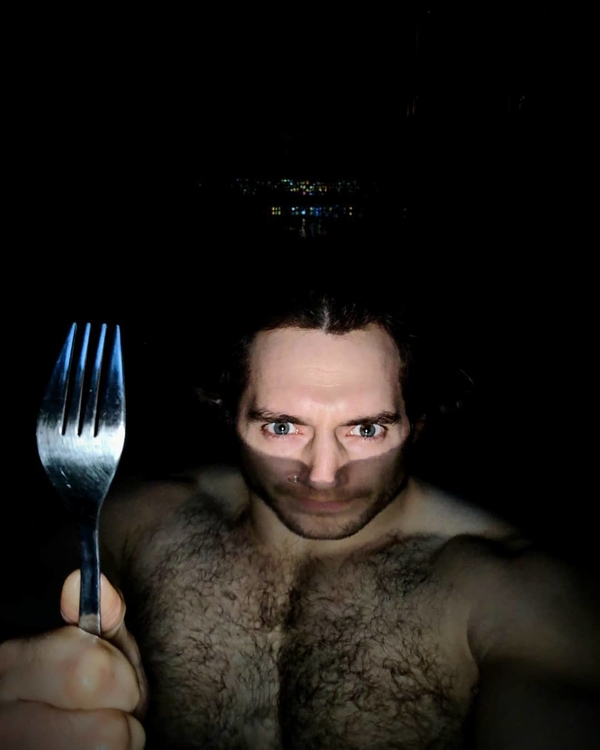 Исполнитель роли Супермена смешно закосплеил Джейсона Момоа