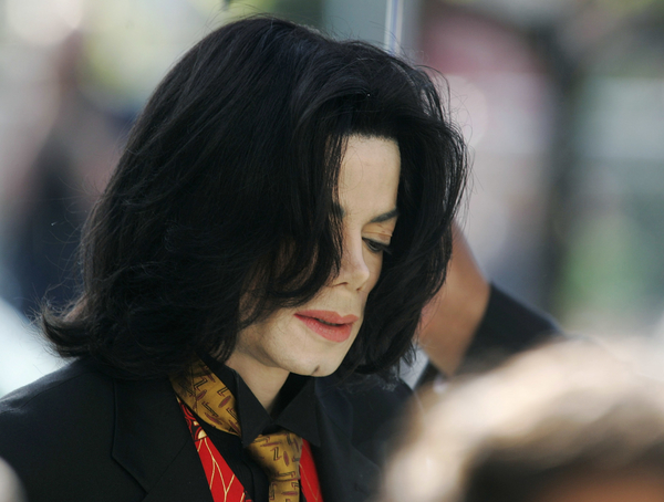 Вокруг фильма о Майкле Джексоне разразился скандал