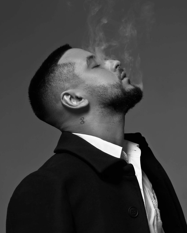 MONATIK опубликовал редкое фото жены