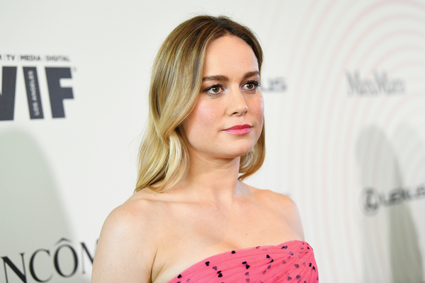 СМИ: звезда "Мстителей" рассталась с женихом