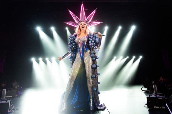 День рождения Оли Поляковой: за что мы любим главную Королеву ночи Украины