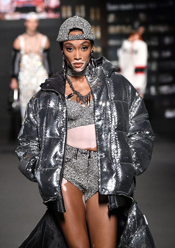 Самые модные пуховики зимы 2019: ТОП-4