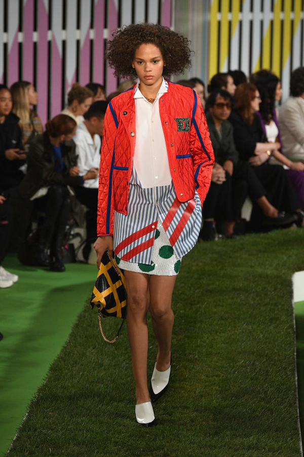 Самые модные пуховики зимы 2019: ТОП-4