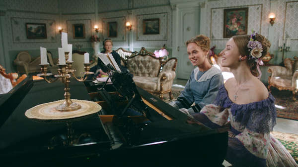 "Крепостная": вышел первый трейлер костюмированной драмы