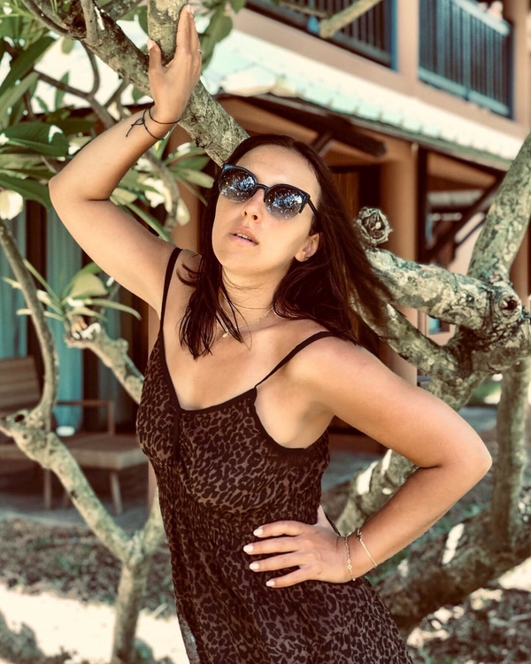 Джамала поделилась яркими снимками с отдыха на острове