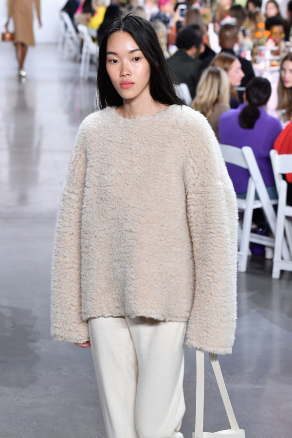 Как носить оверсайз: Модные советы