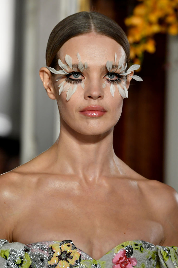 Неделя высокой моды в Париже: Эффектный выход Водяновой