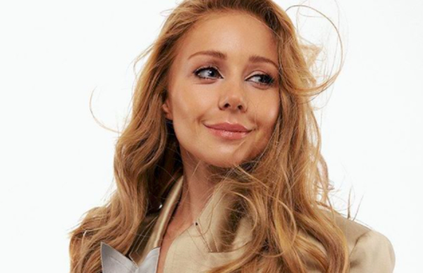 Тина Кароль показала, как выглядела в детстве