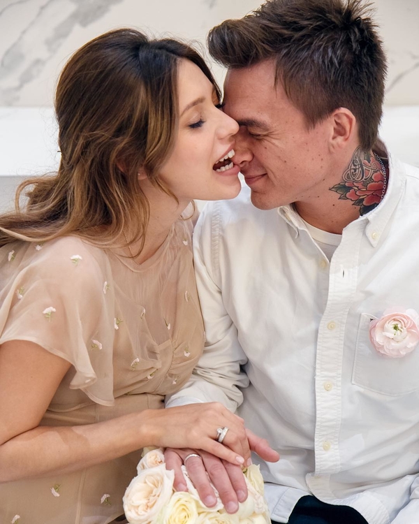 Красивые и счастливые: Тодоренко опубликовала совместное селфи с Топаловым