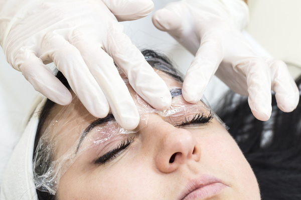 Микроблейдинг бровей: За и против