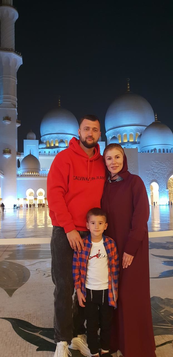 TamerlanAlena отправились в семейное путешествие в Абу-Даби