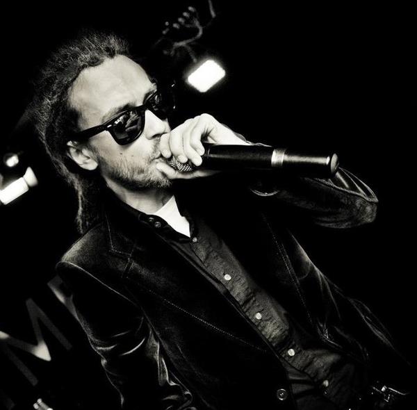 Умер известный рэпер Децл: Последнее видео с выступления