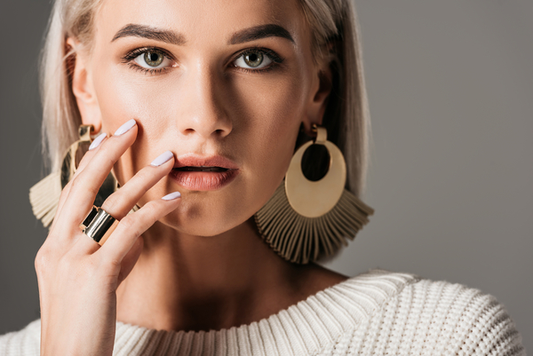 День святого Валентина: Как подобрать серьги по типу лица