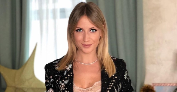 Леся Никитюк показала фанам, как выглядела в детстве