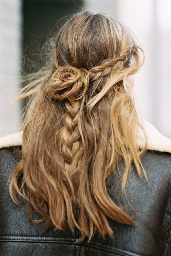 10 причесок, которые делают вас старше