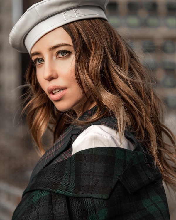 Образ дня: Надя Дорофеева продемонстрировала лук для NYFW-2019