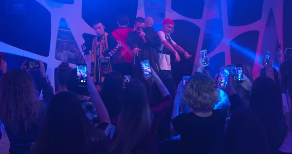 Наряд СБУ сорвал презентацию новой песни группы "Dside Band"