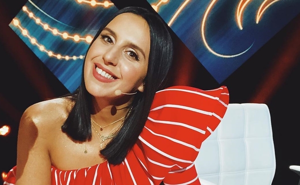 "Мужчина в цветнике": Джамала выставила фото с сынишкой в кругу семьи