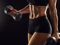 Идеальный пресс и худые руки: как правильно делать планку