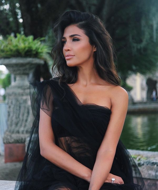 Редкий кадр: Санта Димопулос показала своего мужа