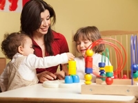 Сенсорные игрушки для малыша: Зачем нужны и как выбрать